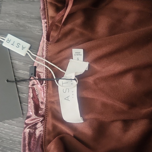 ASTR Paulette Gold Metallic TUBE MINI Dress Bronze Small  NWT - Picture 5 of 5